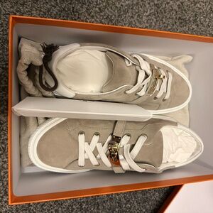 Hermes Day Sneakers Beige Esquisse/Blanc Gold Accents